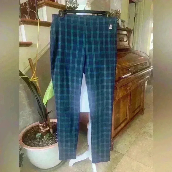 Tommy Hilfiger ladies pant size 8 worn once. Excellent condition. Navy and Green - Picture 2 of 10
